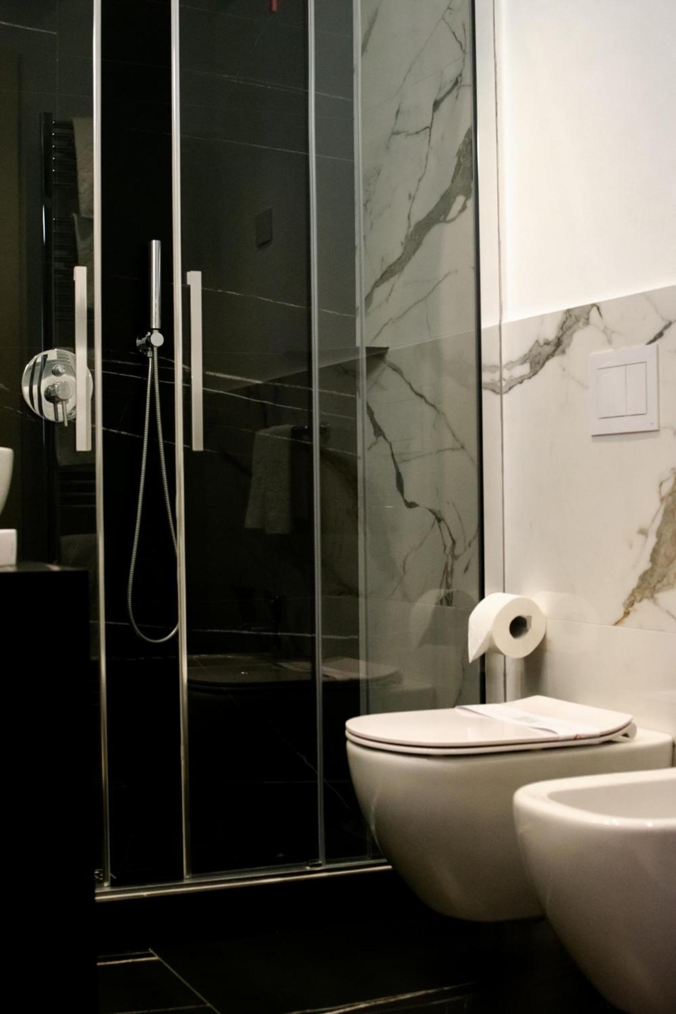 Deluxe Double or Twin Room with Lake View